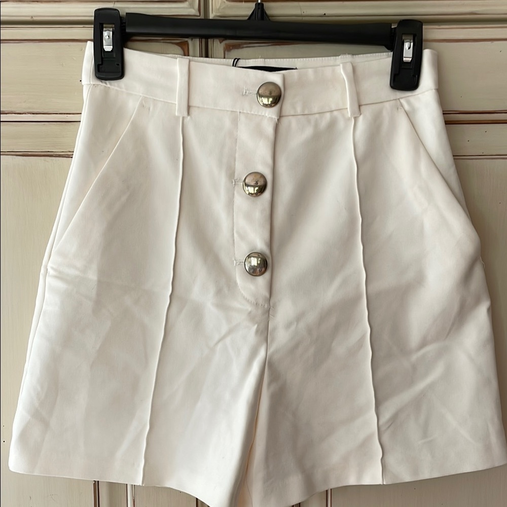 Zara White High Waist Shorts with Tailored Design